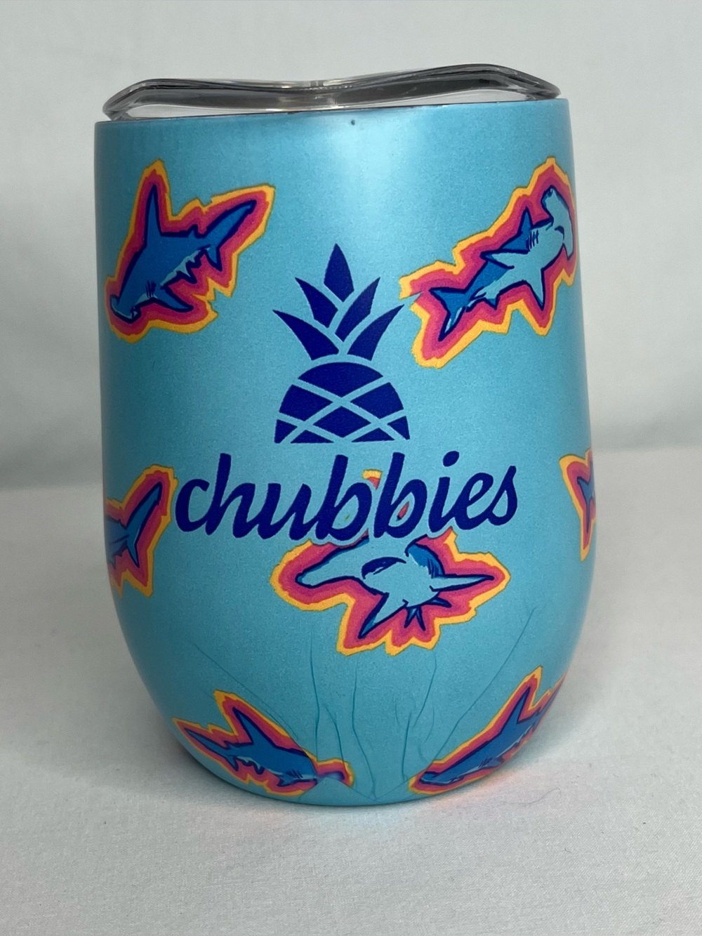 Chubbies Insulated Stemless Wine Tumbler with Hammerhead Shark. Light Blue